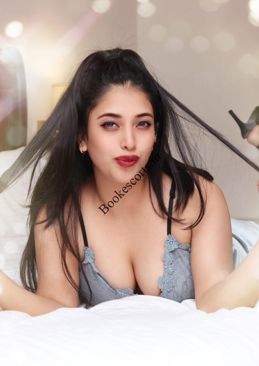 Bholi Naughty Escort in Jamkandorna, Rajkot For GFE