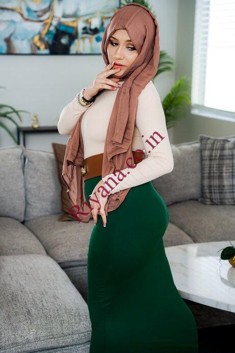 Verified Call Girls In Ghonda Patti Delhi 8826243211