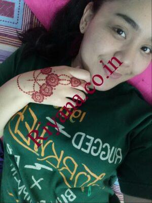 Chubby-Indian-Muslim-Girlfriend-Nude-Selfie-Photos-2